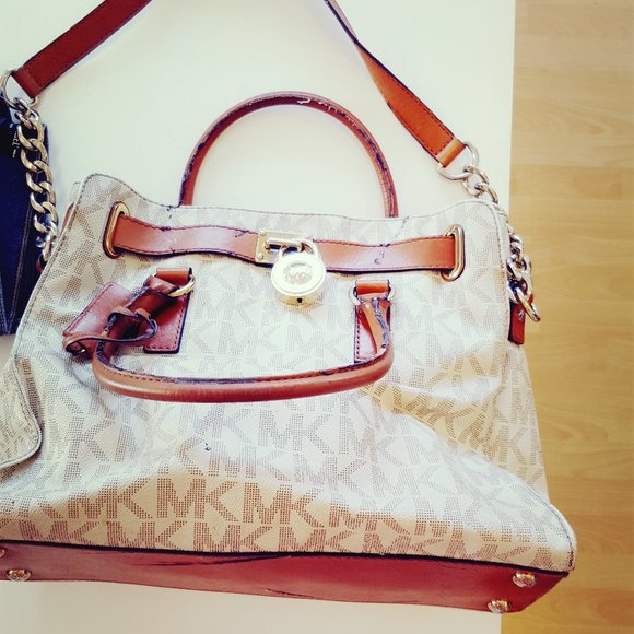 Michael Kors Purse - Picture 7 of 7